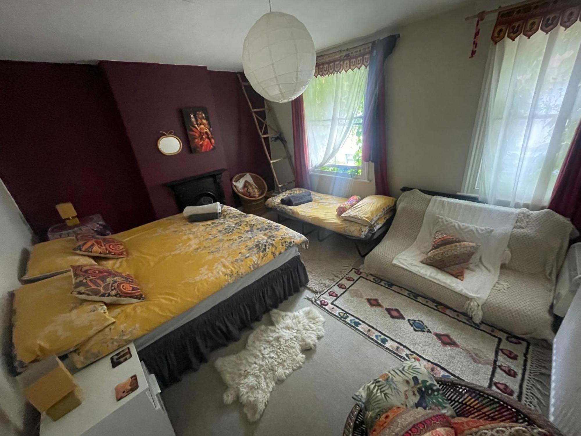 Homestay In The Heart Of Avalon Glastonbury Exterior foto